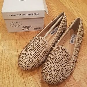 Brand New Steve Madden Graanite studded loafers